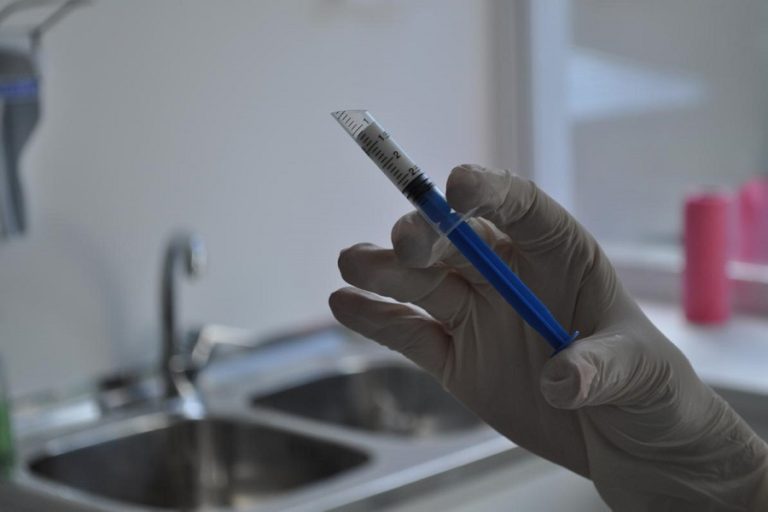 Blokator za alkohol Naltrekson